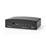 Digital Audio Switch | 4-vejs | Tilslutninger indgang: DC str�m / 4x TosLink | Tilslutninger udgang: TosLink Hun | Fjernbetjening / Manual / Trykknap | Metal | Sort