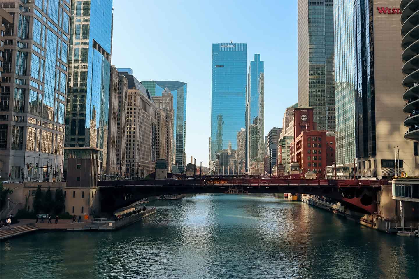 Chicago River av Helle Christensen