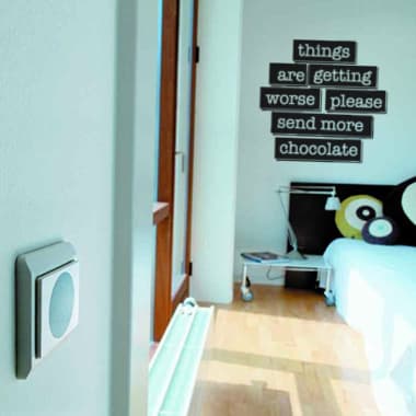 Worse wallsticker av Alan Smithee, 67x39 cm