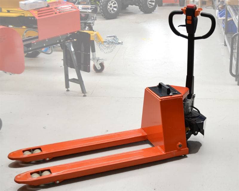 Semi-elektrisk palleløfter - 2000 kg - vareprøve - Primus Danmark
