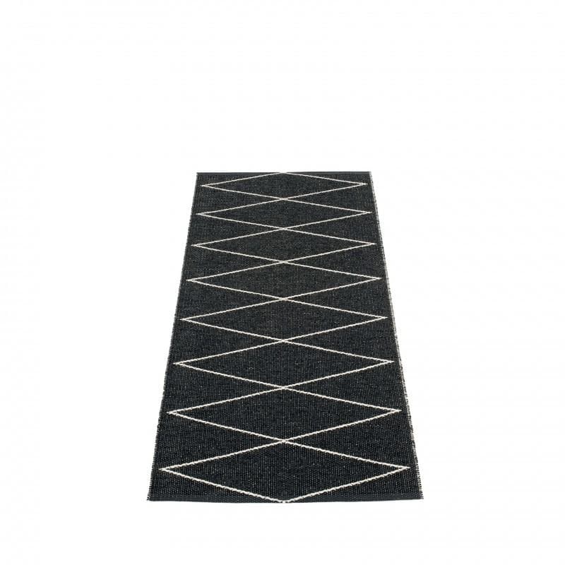 Pappelina Max Black/Vanilla 70 x 400 cm.