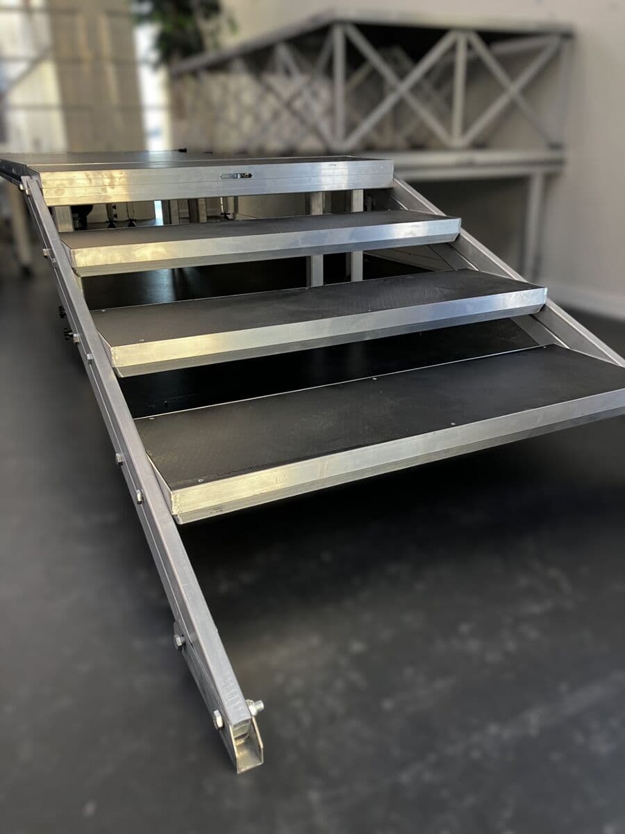 Trappa till Z-stage Scenmodul 0,6-1,0m