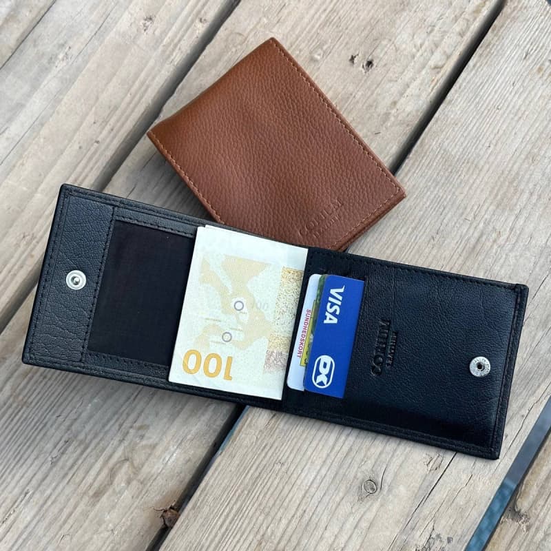 Flip kortholder til 5 kort og sedler - Sort el.cognac skind Sort