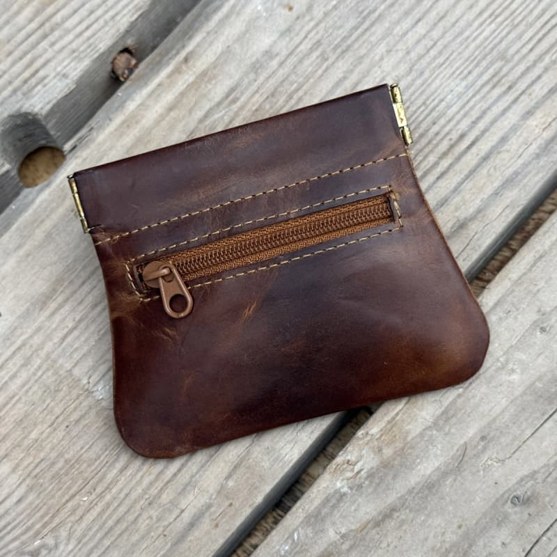 Thomsen klemmepung m. lynlåslomme - Patineret brun kalveskind - Leather design