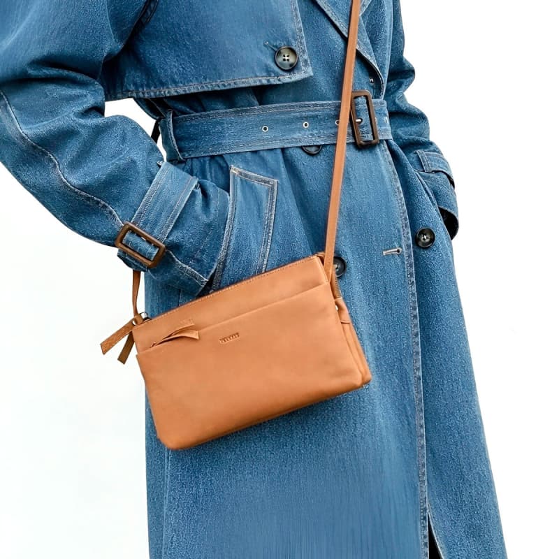 Smart clutch - Crossbody taske i blød cognac kalveskind - Treats