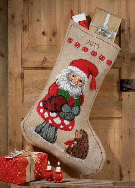 Julsocka - broderisats med julstrumpa för advent & presenter Tomte och igelkott- 41-4248