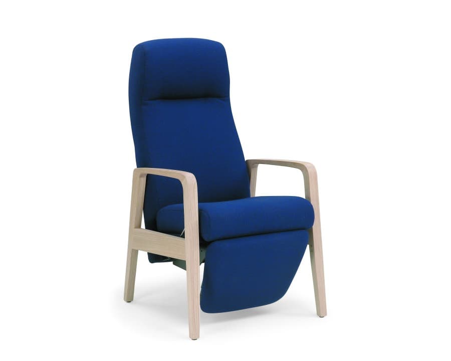 Schou Andersen 7031SVF hvilestol med indbygget skammel - tekstil - Schou Andersen Møbelfabrik - Hvilestole Senior