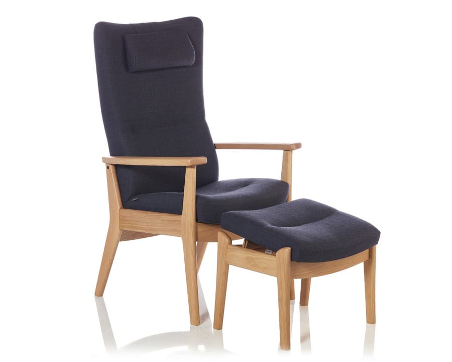 Farstrup Plus 5910 Hvilestol, lysnet eg, med skammel - Farstrup Furniture - Hvilestole Senior