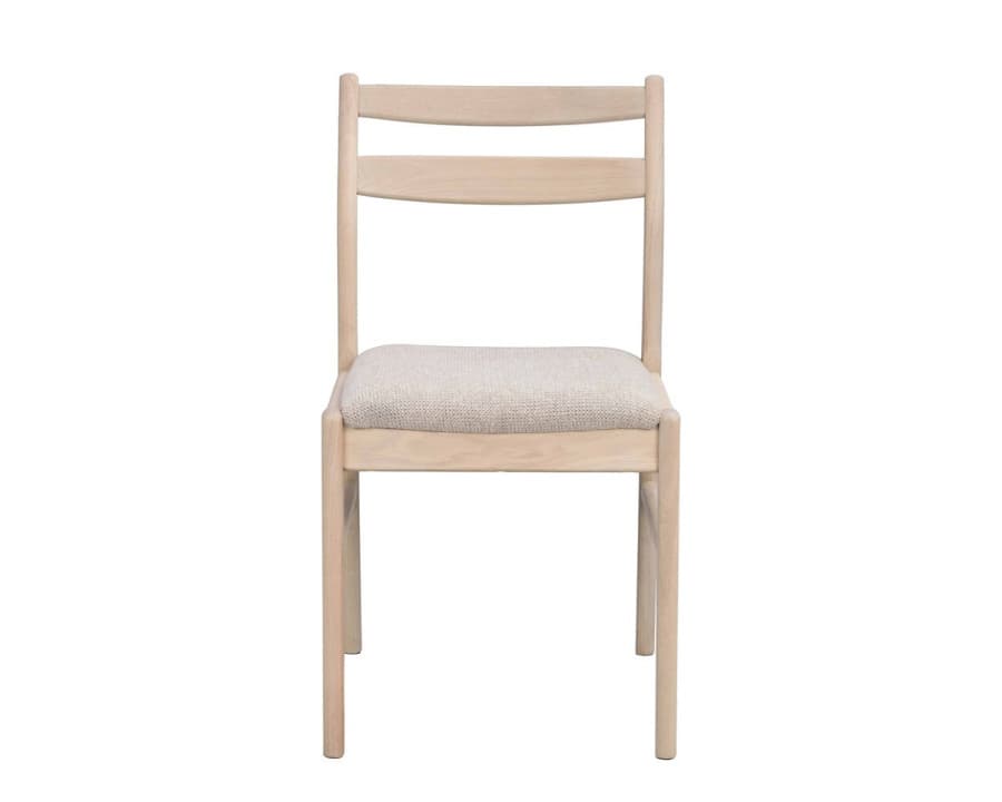 Kerwin Spisebordsstol, hvidpigmenteret eg og lys beige stof - Rowico Home - Produkter Senior
