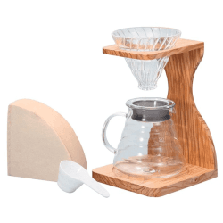 Hario V60 Pour Over Set 2 Kopp. Inkl. Filter, Måttsked & Ställ Olivträ