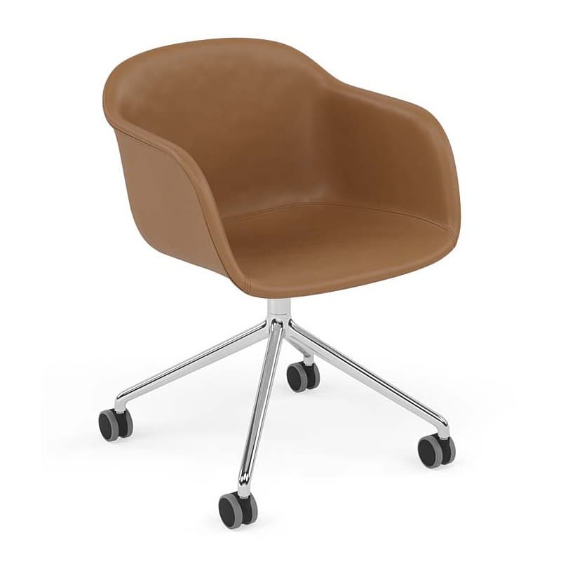 Muuto Fiber Armchair Dreje- og Hjulstel Polstret Refine Leather, Cognac